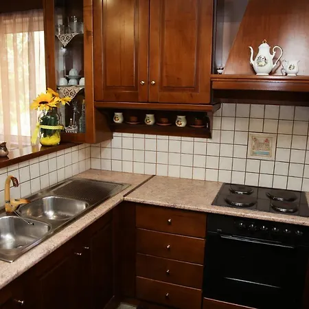 Giota's Cozy House * Pavliani